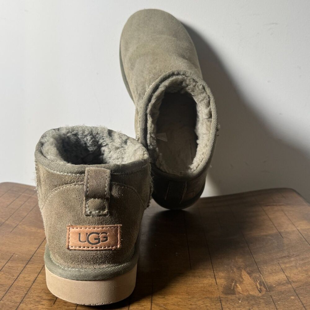UGG Classic Ultra Mini Boots Olive Suede Shearling Lined Womens 10